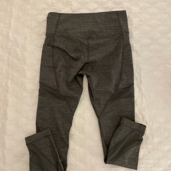 Member’s Mark Legging Woman’s L Gray Moisture Wicking Stretch Pockets Ankle - Picture 2 of 7